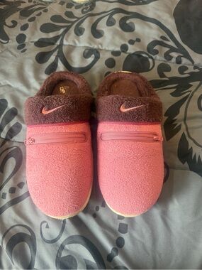 Nike Pink and Brown Fleece Zip-Accent Slip-Ons